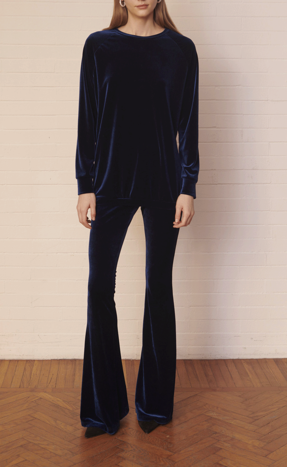 Pantalone LOLA ciniglia blu zampa - indossato frontale Day&Night Collection