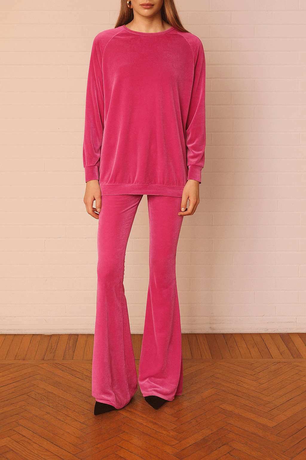 Pantalone LOLA ciniglia fucsia zampa - indossato frontale Day&Night Collecti