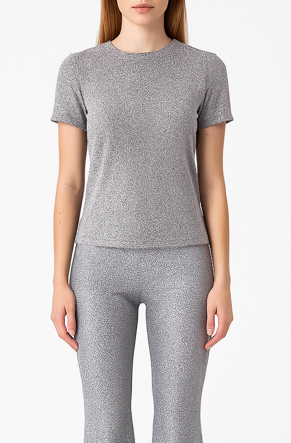 T-shirt CARMEN di Alessandra Gallo in lurex bronzo con girocollo e maniche corte - indossata frontale - Stardust collection