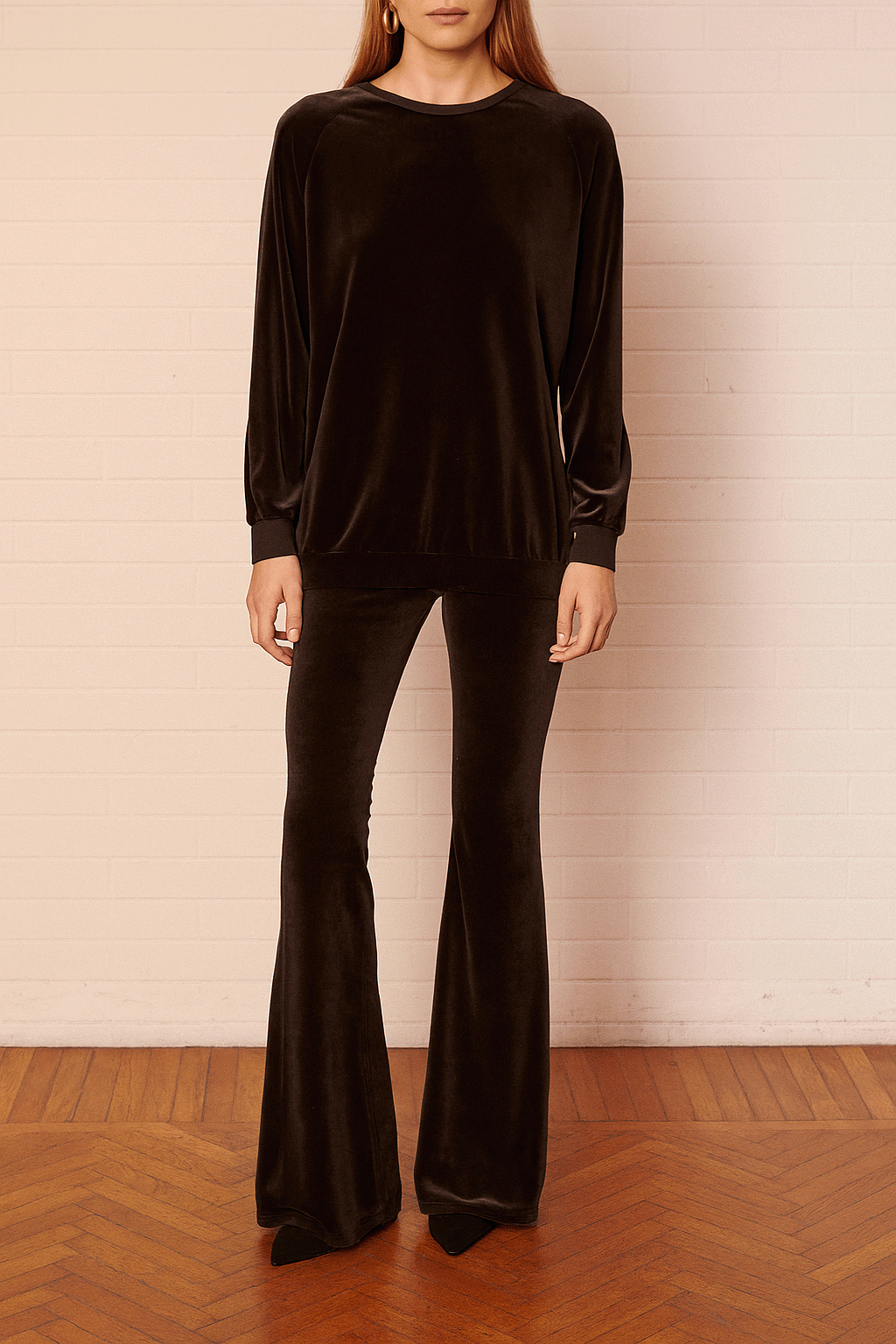 Pantalone LOLA ciniglia marrone zampa - indossato frontale Day&Night Collection
