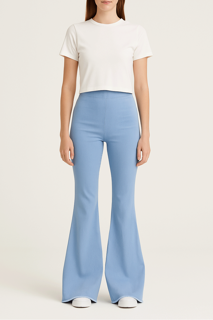 Pantalone a zampa LOLISSIMA di Alessandra Gallo in cotone cart da zucchero con vita alta ed elastico in vita - indossato frontale - Made in Italy - Printemps Collection