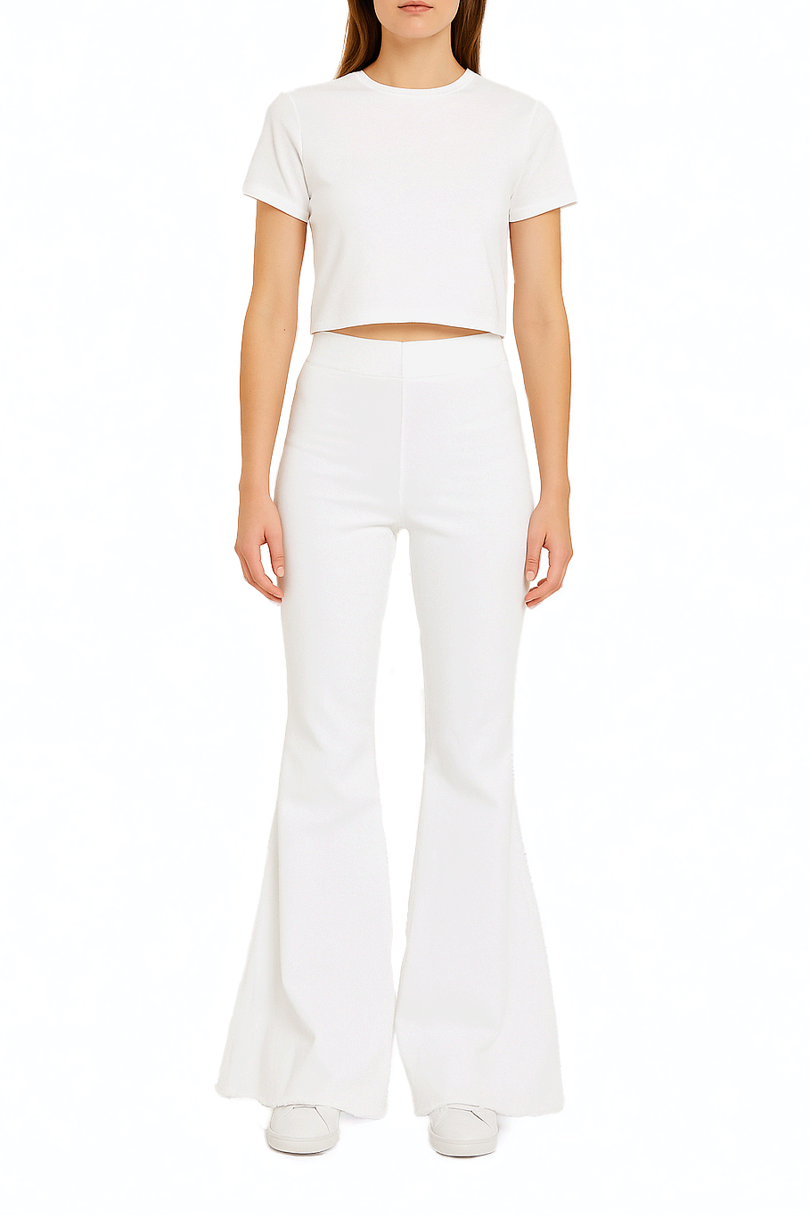 Pantalone a zampa LOLISSIMA di Alessandra Gallo in cotone bianco con vita alta ed elastico in vita - indossato frontale - Made in Italy - Printemps Collection