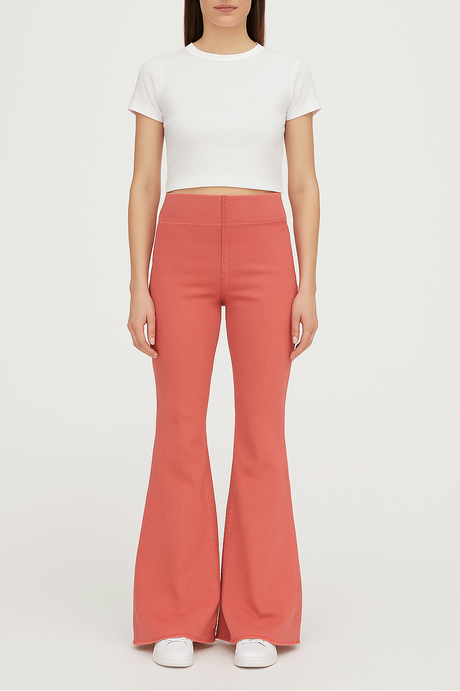 Pantalone a zampa LOLISSIMA di Alessandra Gallo in cotone mattone con vita alta ed elastico in vita - indossato frontale - Made in Italy - Printemps Collection