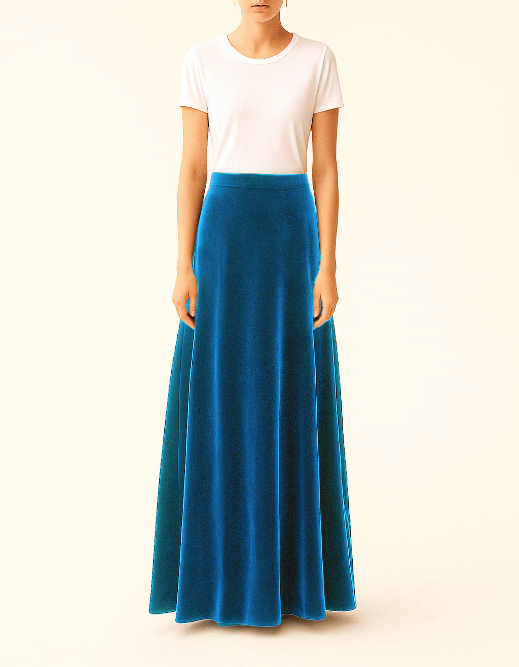 Gonna lunga TOSCA di Alessandra Gallo in ciniglia ottanio - indossata frontale - Day&Night Collection